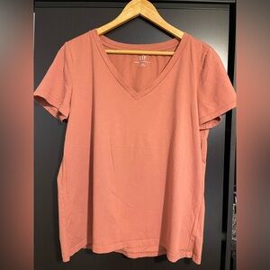 GAP Relaxed Short Sleeve T-Shirt